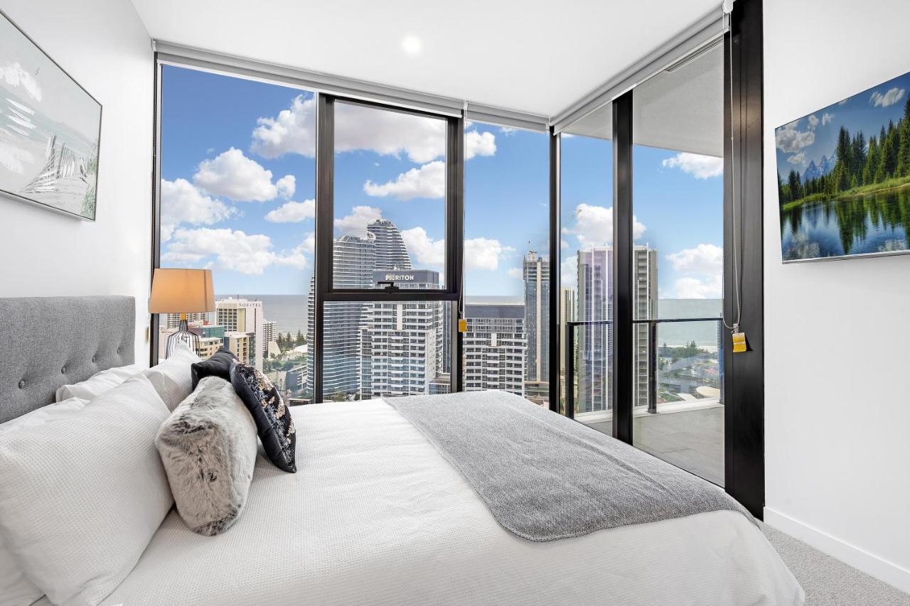 Lamour Ocean View Apartment I In Casino Broadbeach - Free Parking-195Cm โกลด์โคสต์ ภายนอก รูปภาพ